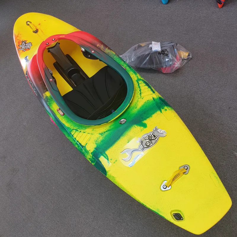 2018 Pyranha Loki Medium Stout - Factory 2nd FREE SHIPPING-1