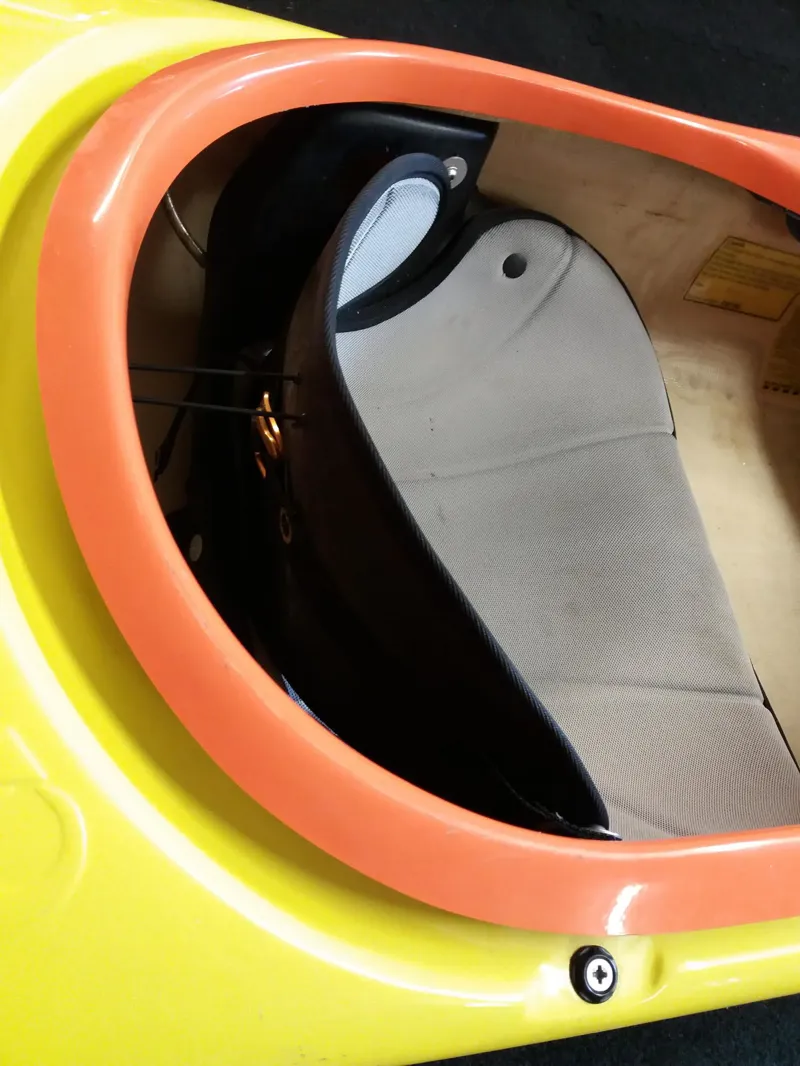 Venture Capella 167 Sea Kayak Composite Ex Demo Yellow-8