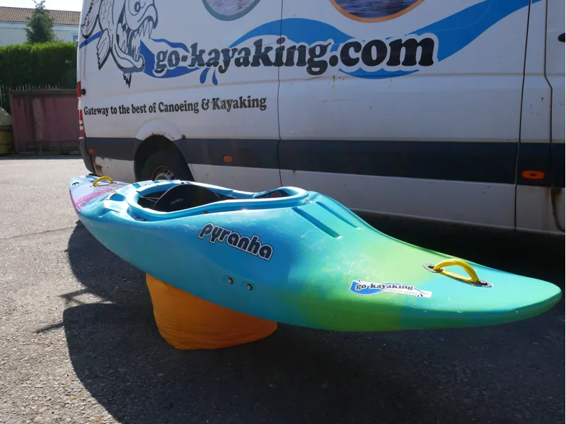 2018 Pyranha Z.One Connect Medium Turquiose Lime Fuschia Used-1