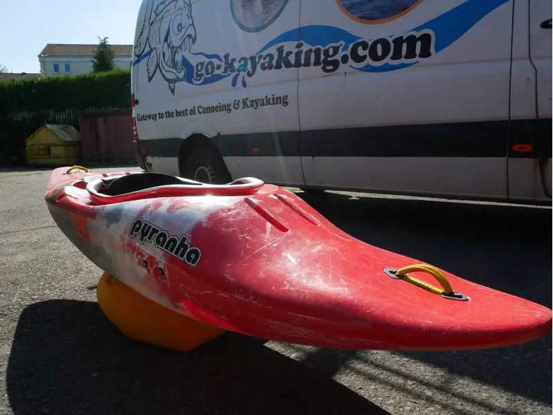 Used Pyranha Z.One Small - Connect FREE SHIPPING-1