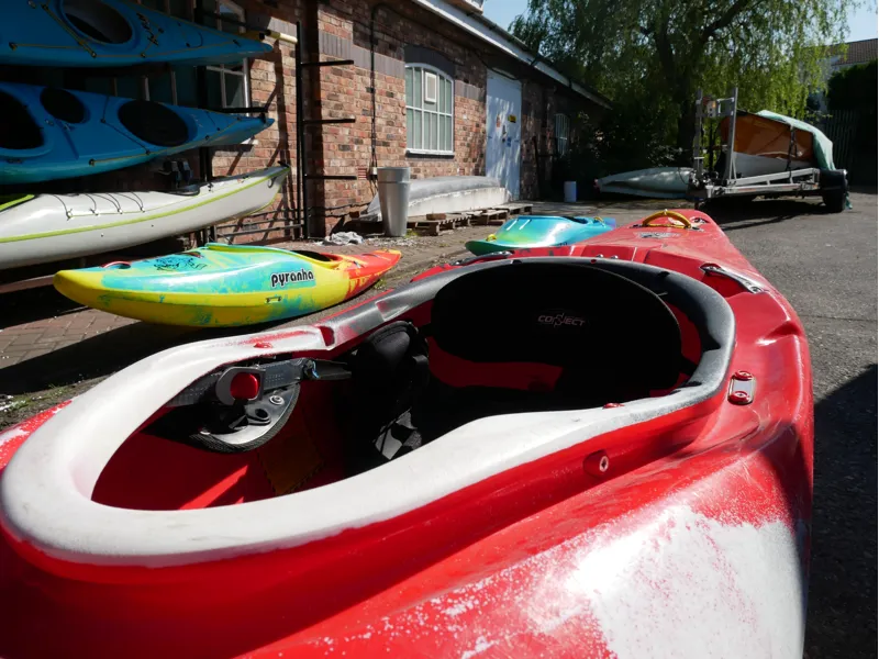 Used Pyranha Z.One Small - Connect FREE SHIPPING-2