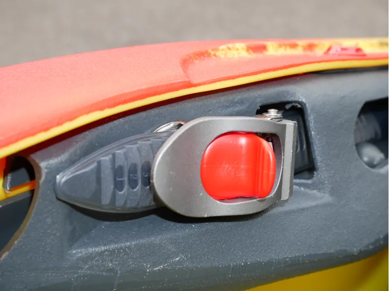 Pyranha Burn III Medium Stout 2 - Factory 2nd-3