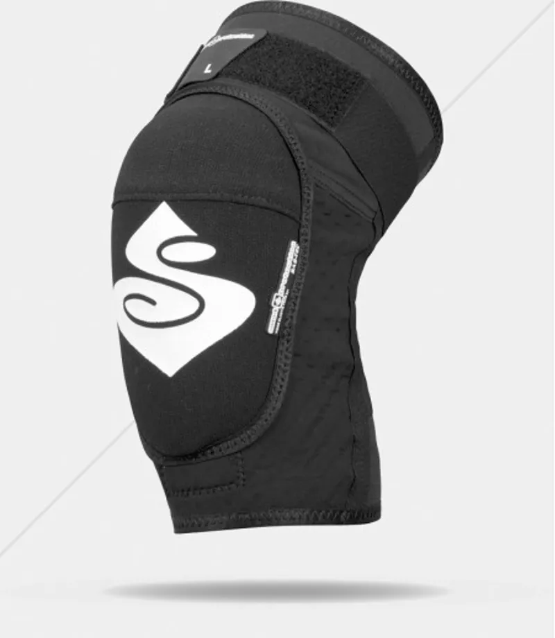 2018 Sweet Protection Bearsuit Light Knee Pads